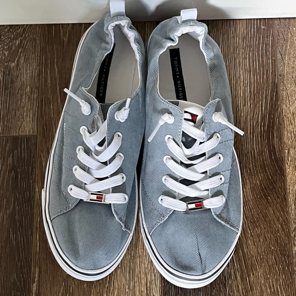 NEW TOMMY HILFIGER Odesi Lace-Up Sneakers, Blue Gray (Size 9.5 M) Nwot ! - Picture 6 of 11